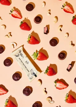 Bio Nut Butter Cups Cashew-Strawberry 12 x 3 x 13 g