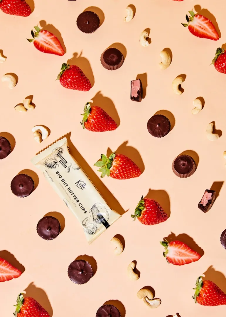 Bio Nut Butter Cups Cashew-Strawberry 12 x 3 x 13 g