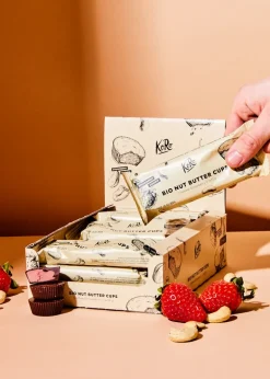 Bio Nut Butter Cups Cashew-Strawberry 12 x 3 x 13 g