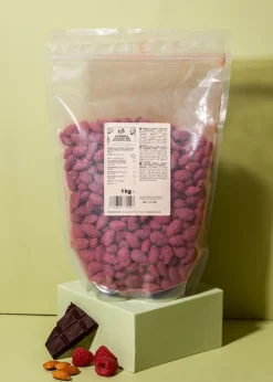 Skinny Dipped Mandeln in dunkler Schokolade mit Himbeerpulver 1 kg
